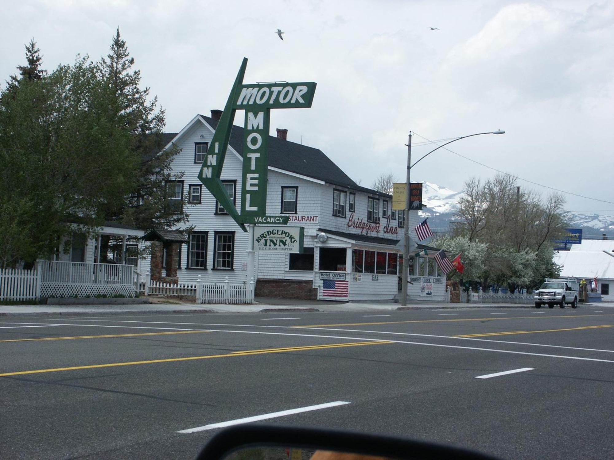 Bridgeport Inn Exterior photo