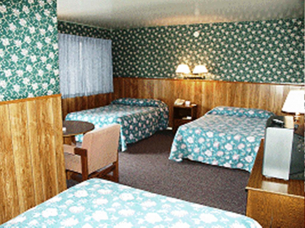 Bridgeport Inn Exterior photo